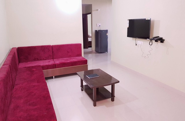 Wohnung befindet sich hinter dem BHU Campus und in der Nähe von Ghats