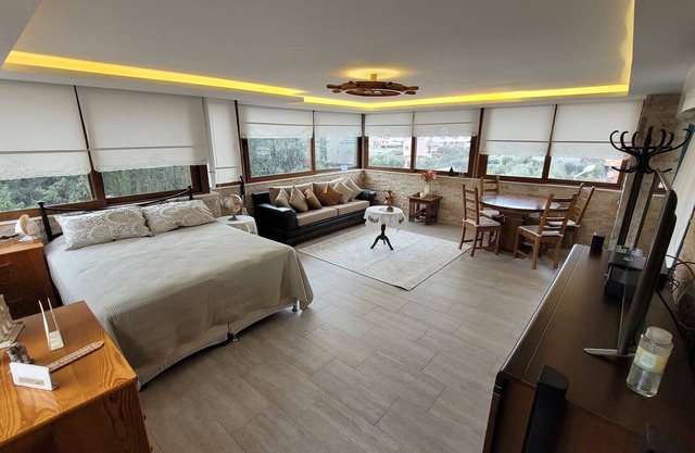 Flat with Garden and Balcony in Seferihisar