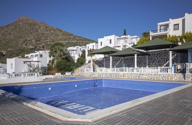 Flat with Sea View, Pool and Terrace in Bodrum