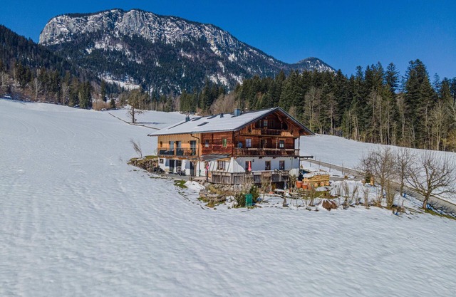 Ferienwohnung mit Balkon in Itter gegenüber vom Skilift