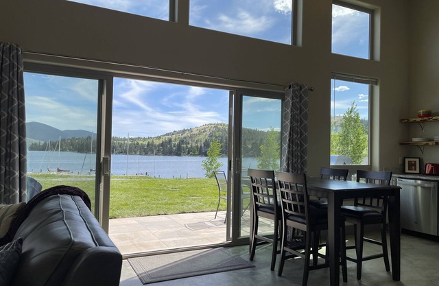 Flathead Lake Cabin with Water Views and Lake Access! Pet Friendly, Cabin 1