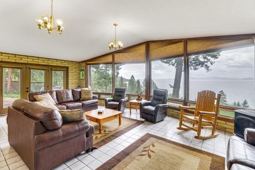 Flathead Lake Views Scenic and Spacious Retreat!