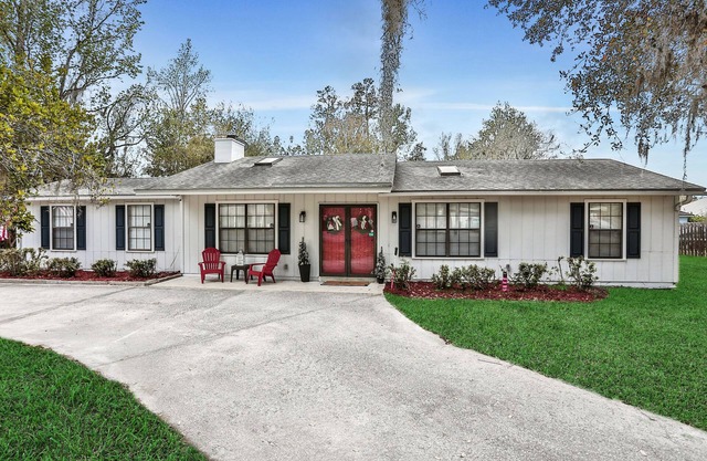 Fleming Island 4/3 by River wifi&MILS! Beach 45min
