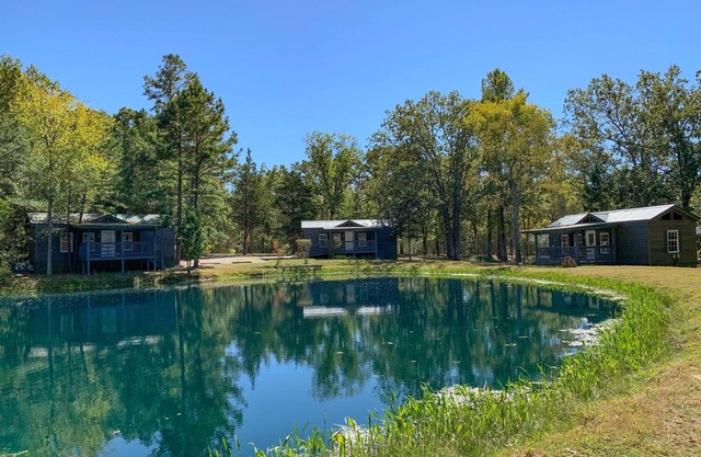Fletcher's Village Group Cabin rental near Meramec River.