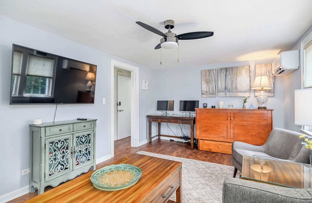 The Safe House - High Tech Apt #3 - 4 beds
