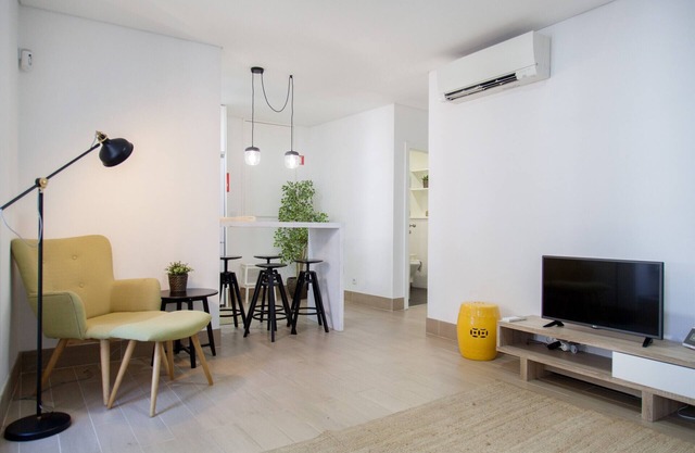 FLH Alfama Traditional Flat