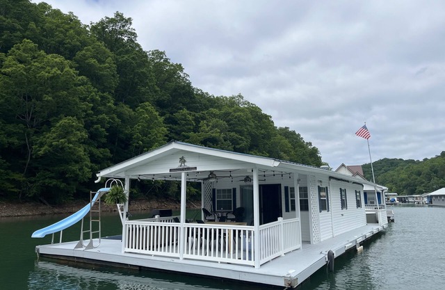 Floating Cabin - Another Day in Paradise at Whitman Hollow Marina