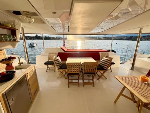 Floatinn Boat-BnB