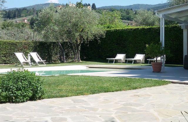 Florence City Pool und Garten
