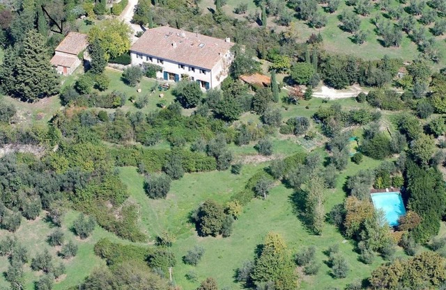 Neu restaurierter Heuboden mit Pool in Florenz