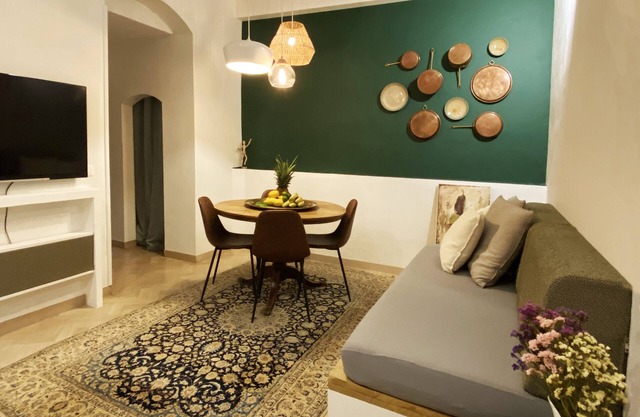 Florence Food Apartment