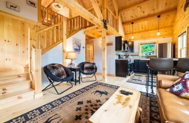 Florida Mountain Log Cabin!