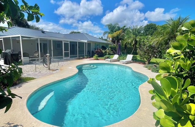 Florida Oasis - Very Private - Heated Pool