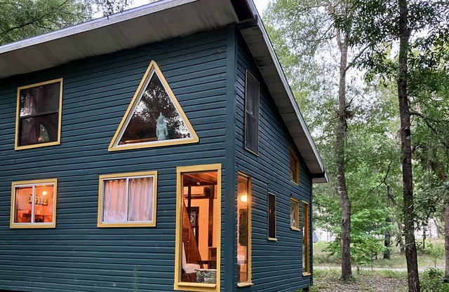 Florida Springs Zen Family Cabin +10 Acres Woods