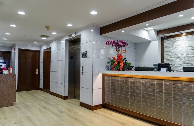 Flushing Central Hotel 88