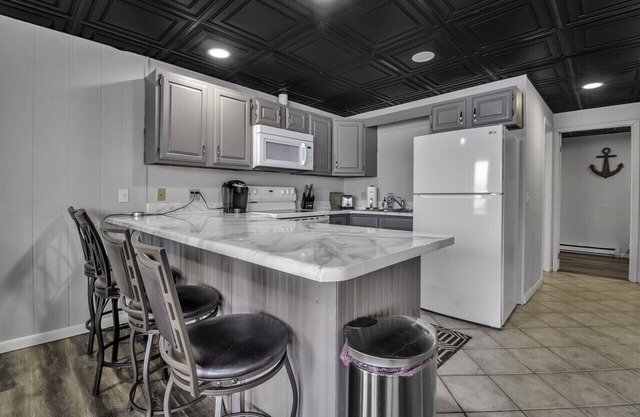 FLX Retreats Conesus Condos- APT B