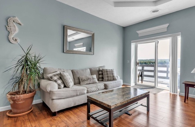 FLX Retreats Conesus Condos-APTS A-D