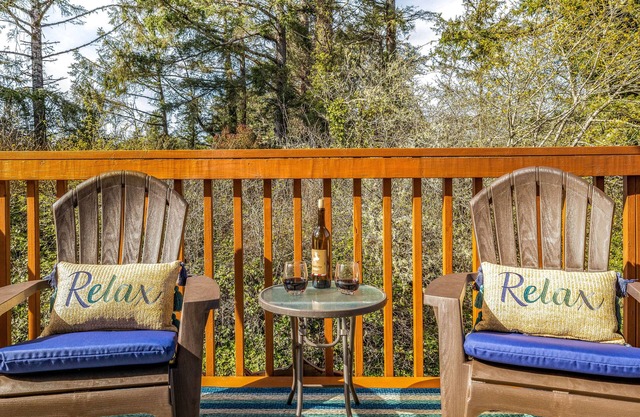 NEW: Fly Away to a Beachy Getaway at the Nest at North Cove