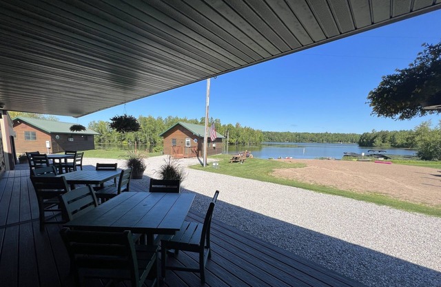 Flyway Resort ‘The Big Game Suite’ on Wilson Lake