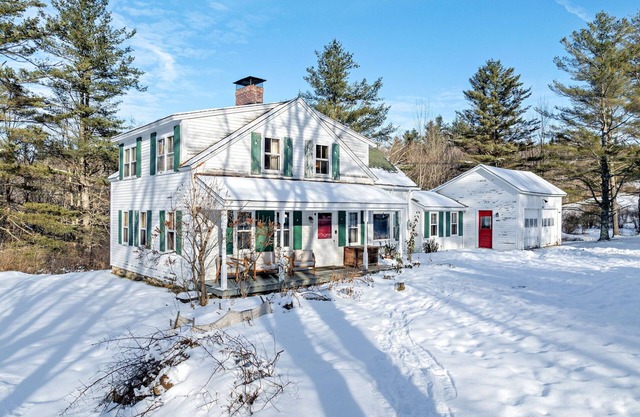 Summer Ready! Play Area, Crib, 11 Acre Farmhouse