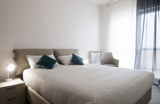Fonte Laurentina Blu Apartment x4 NEU!