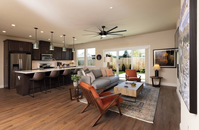 Foothills Farmhouse: Your Home Away from Home