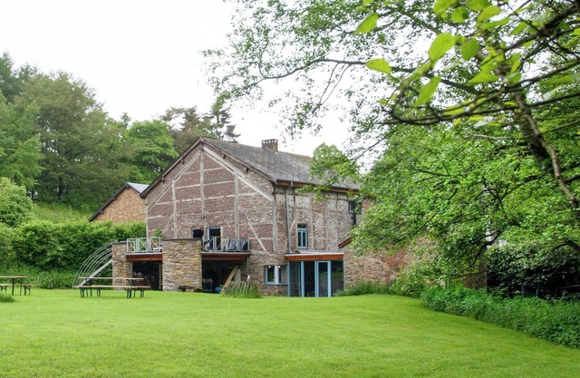 Vintage Cottage in Dochamps mit Garten