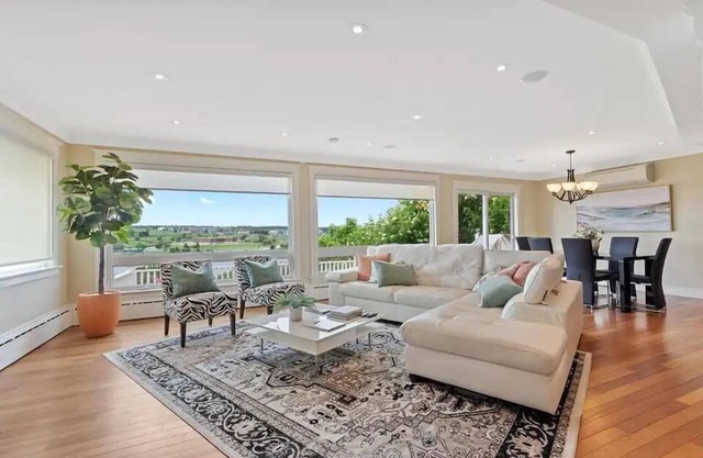 Forest House | QV Lake View | Parking