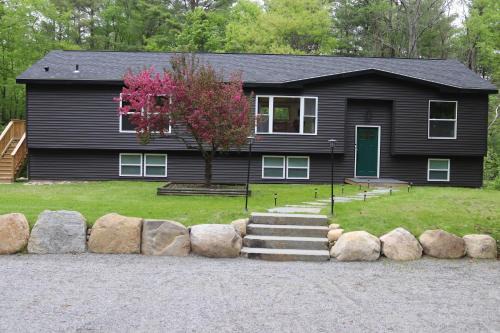 Forest Lake Haven Close to Lake George and Gore Mountain