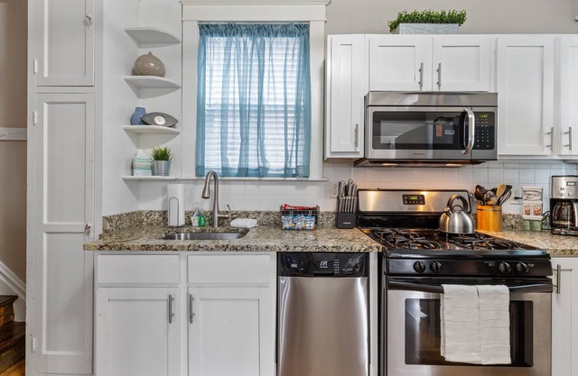 Forest Park Oasis | JZ Vacation Rentals