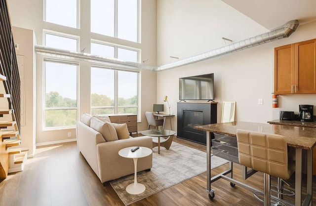 Forest Park Skyline Retreat with Balcony, Pool & Parking