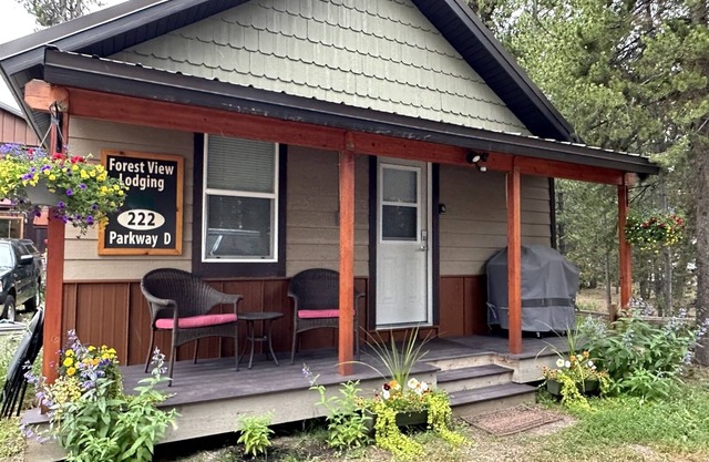 Forest View Cabin - Roam Property Management