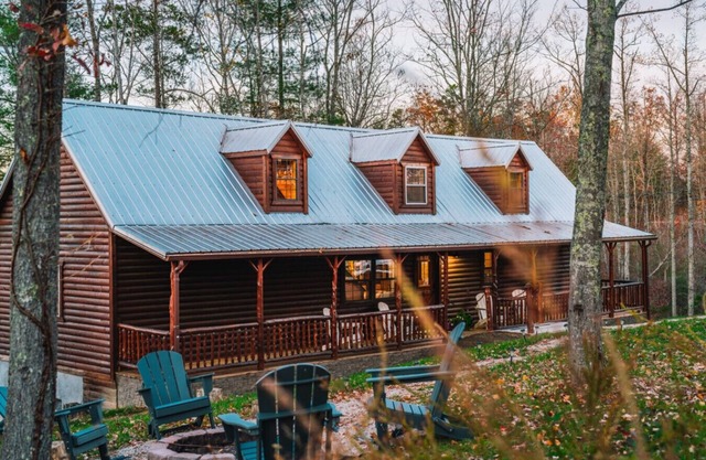 Private Hot Tub | Fire Pit | Dog Friendly | Games
