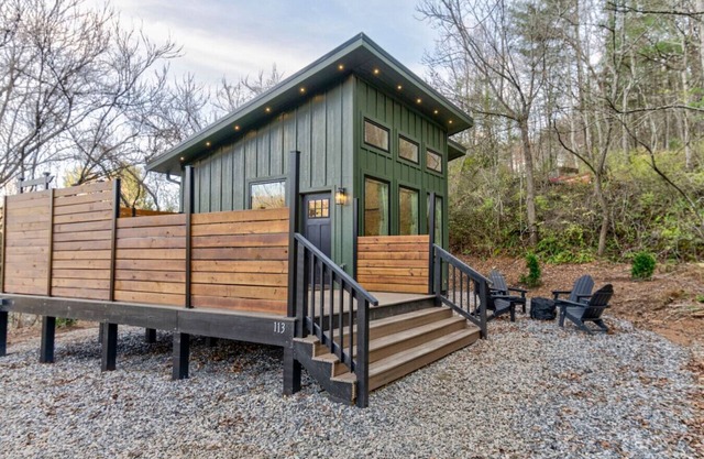 Forestwood Cabin | Cozy Couples Cabin w/ Hot Tub