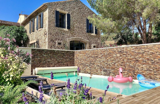 Ehemals renovierte Schmiede mit Swimmingpool, Klimaanlage und luxuriösem Service