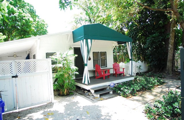 Fort Lauderdale Cottage auf einem eigenen Grundstück im Victoria Park in der Nähe von Las Olas und Beach