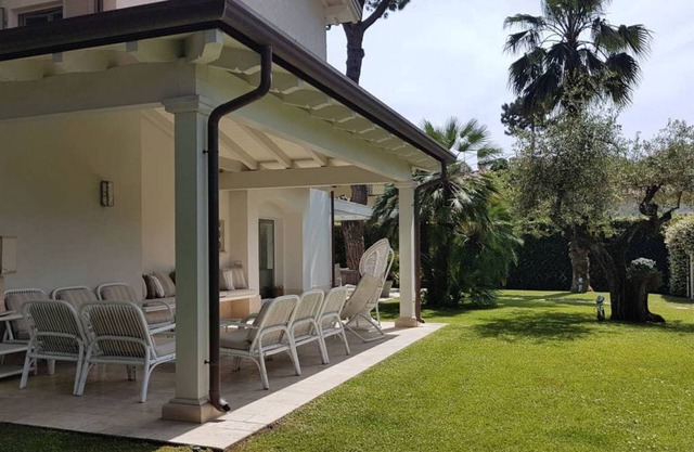 Forte dei Marmi Villa Ilaria 2 Schritte vom Strand und Dienstleistungen entfernt