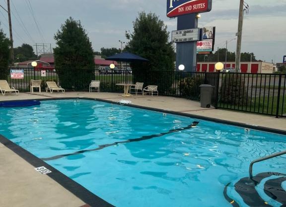 Fortune Inn & Suites