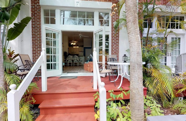 FOUNDRY - Wöchentliche Ferienunterkünfte - Gemeinschaftspool - 2BD / 2. 5BA