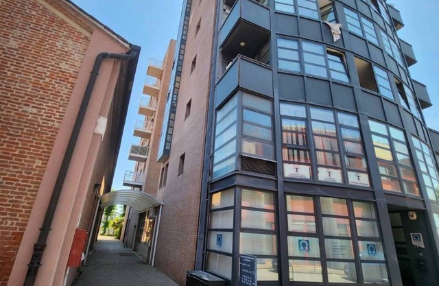 Foundry's Home - Carefree Parking