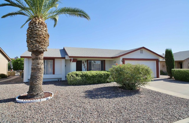 Fountain of the Sun Gem: 2BR House w/Patio