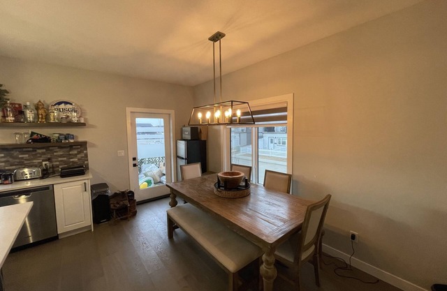 Four bedroom four bathroom townhouse with free parking for 4 vehicles.