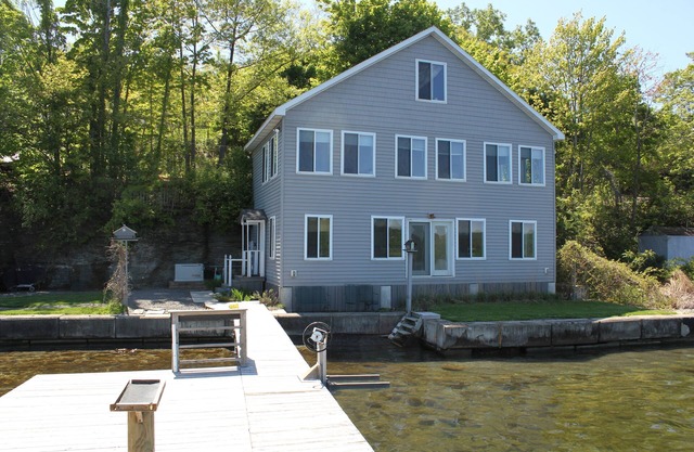 Haus mit vier Schlafzimmern direkt am Seneca Lake
