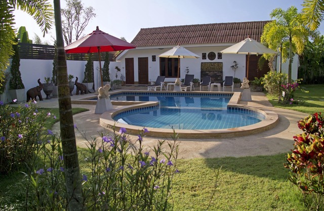 Private Poolvilla mit 4 Schlafzimmern