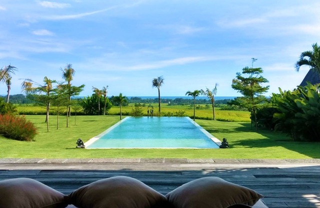 Luxuriöse Residenz mit vier Schlafzimmern und privatem 25-Meter-Pool