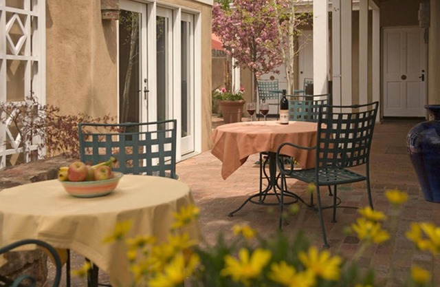 Four Kachinas Bed & Breakfast Inn