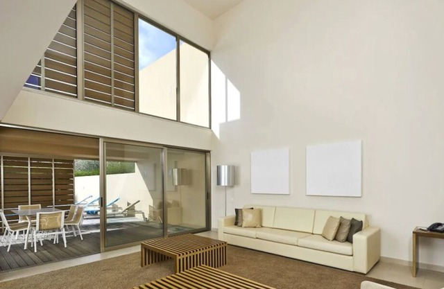 FOUR Pet-friendly 2BR Villas! Full Kitchen, Private Pool, Free Parking!