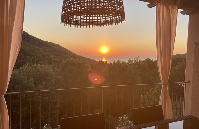 Vier-Zimmer-Wohnung für 7 SEA VIEW