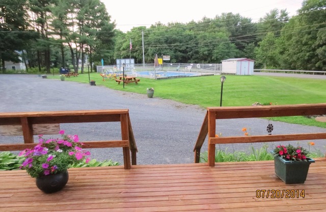 Four Seasons Motel