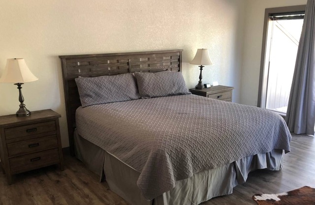 Fox Acres Superior King Room